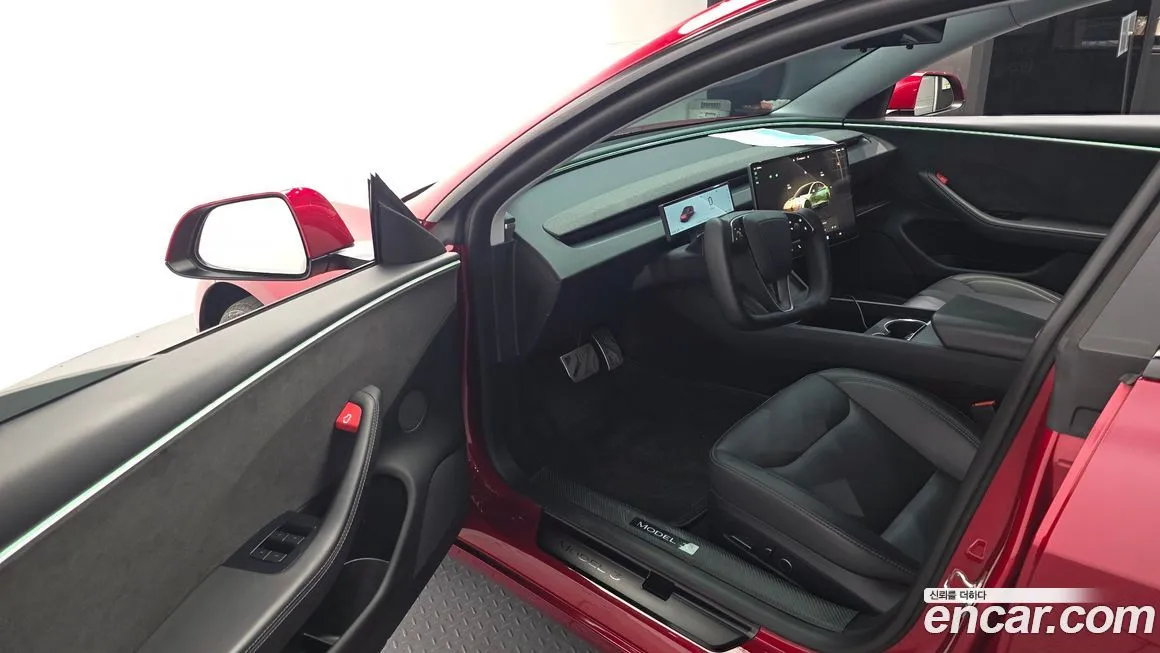 Tesla Model 3 2024 из KR, фото 3