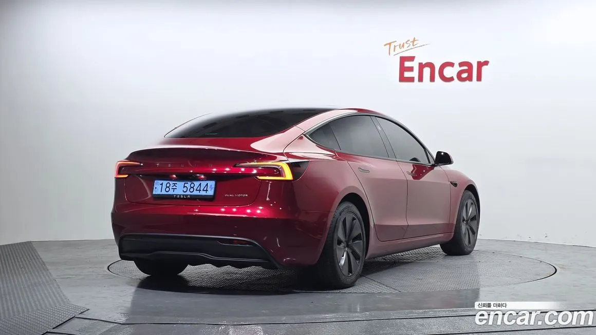 Tesla Model 3 2024 из KR, фото 6