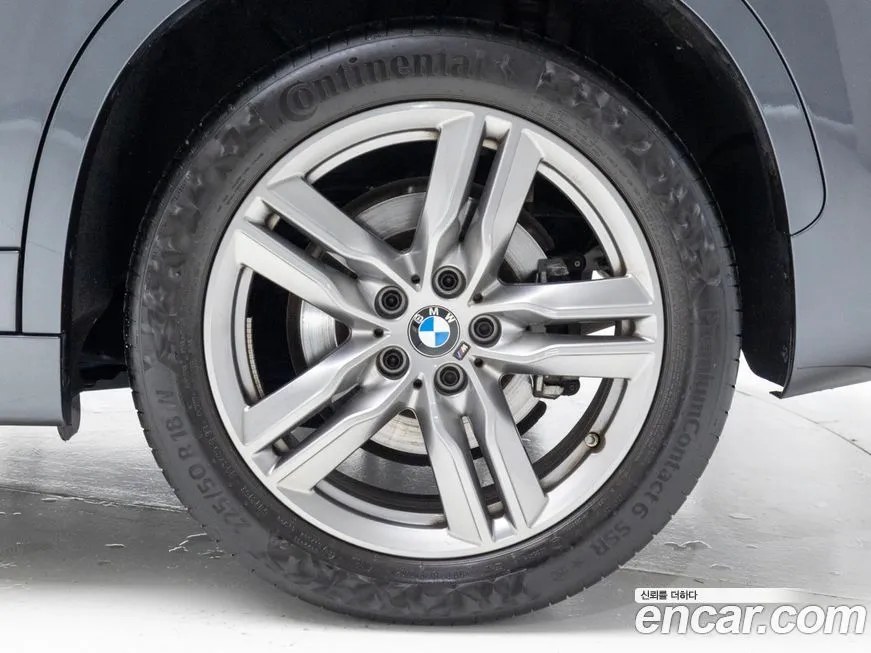 BMW X1 — фото 9