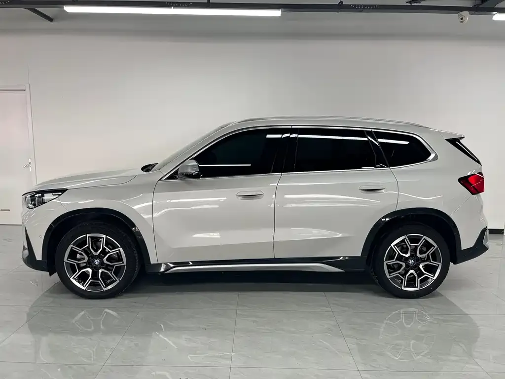 BMW X1 — фото 3