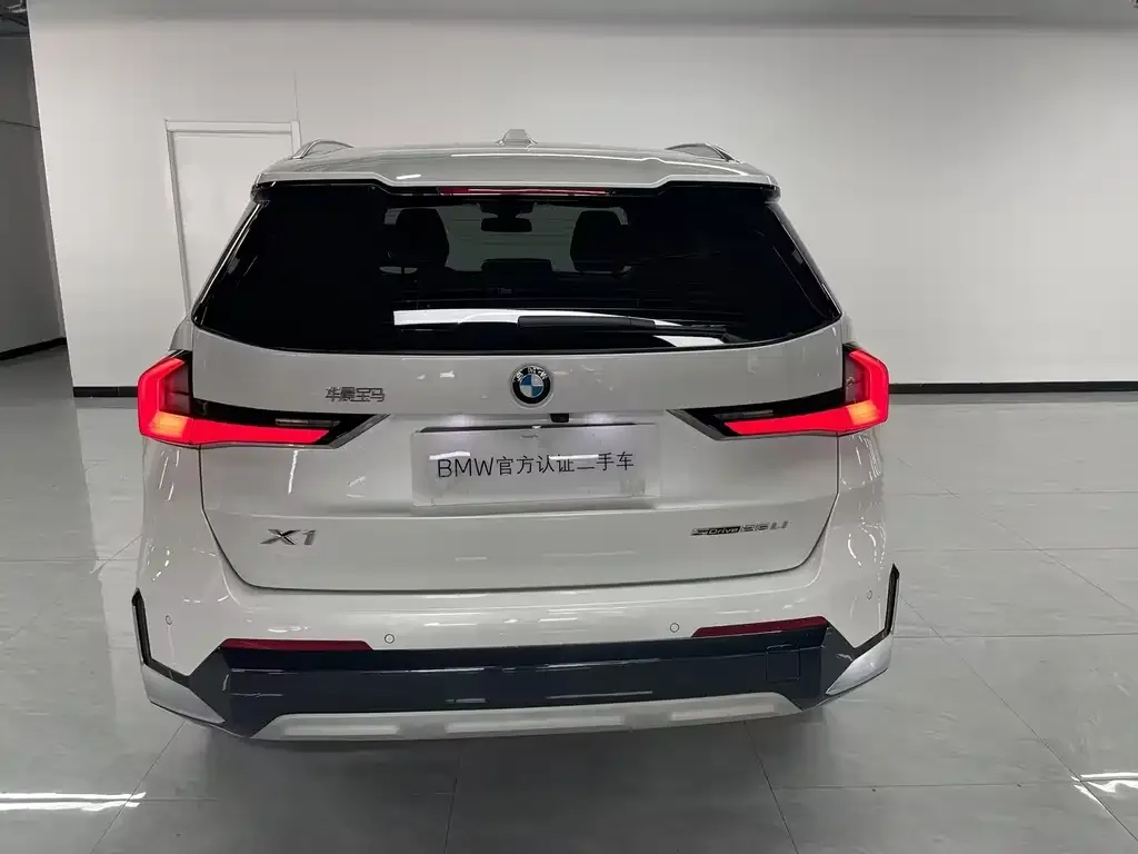 BMW X1 — фото 4