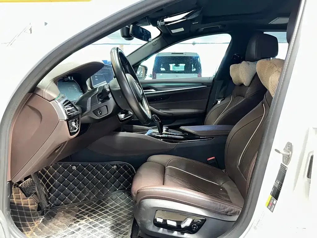 BMW 5 Series New Energy 2022 из CN, фото 5