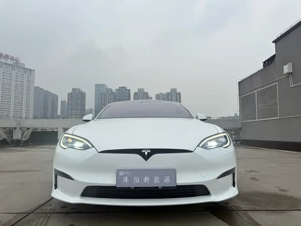 Tesla Model S — фото 9