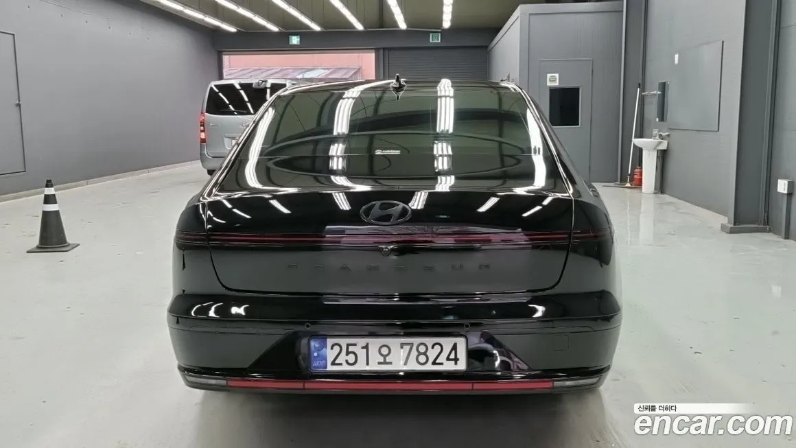 Hyundai Grandeur 2023 из KR, фото 8