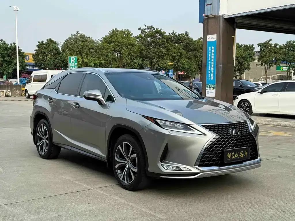 Lexus RX — фото 8