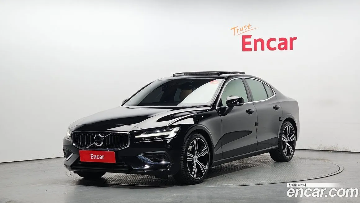 Volvo S60 2022 из KR, фото 1