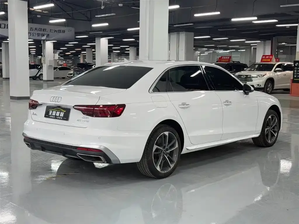 Audi A4L — фото 3