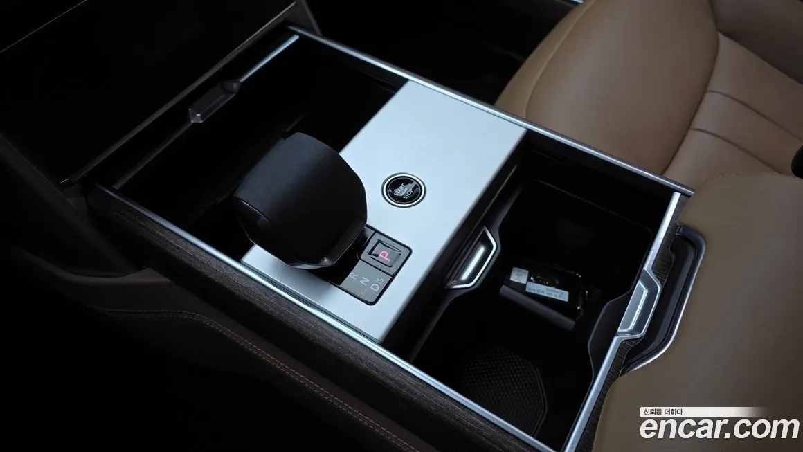 Land Rover Range Rover 2025 из KR, фото 2