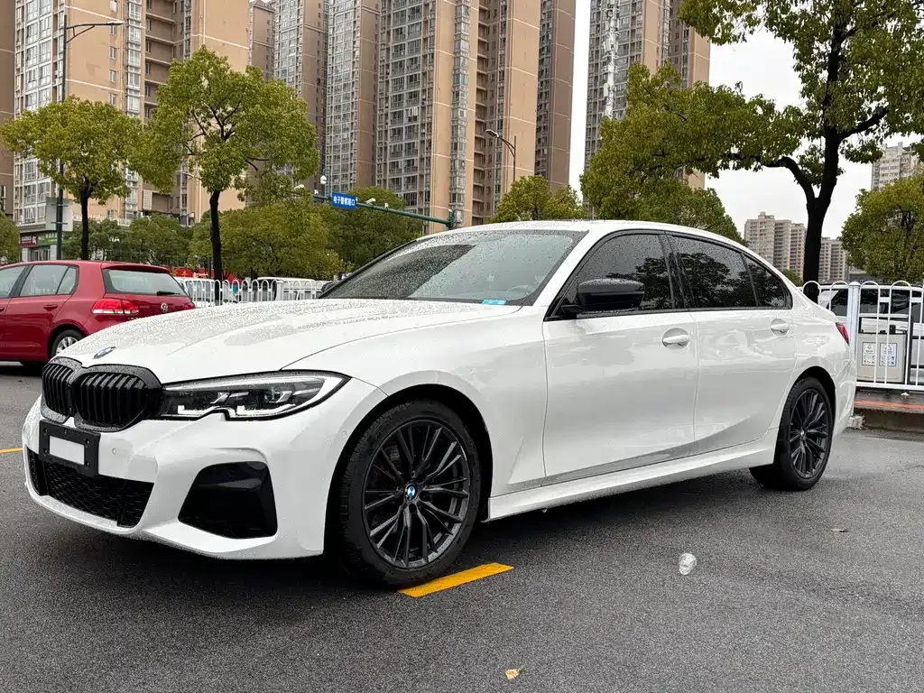 BMW 3 Series — фото 1