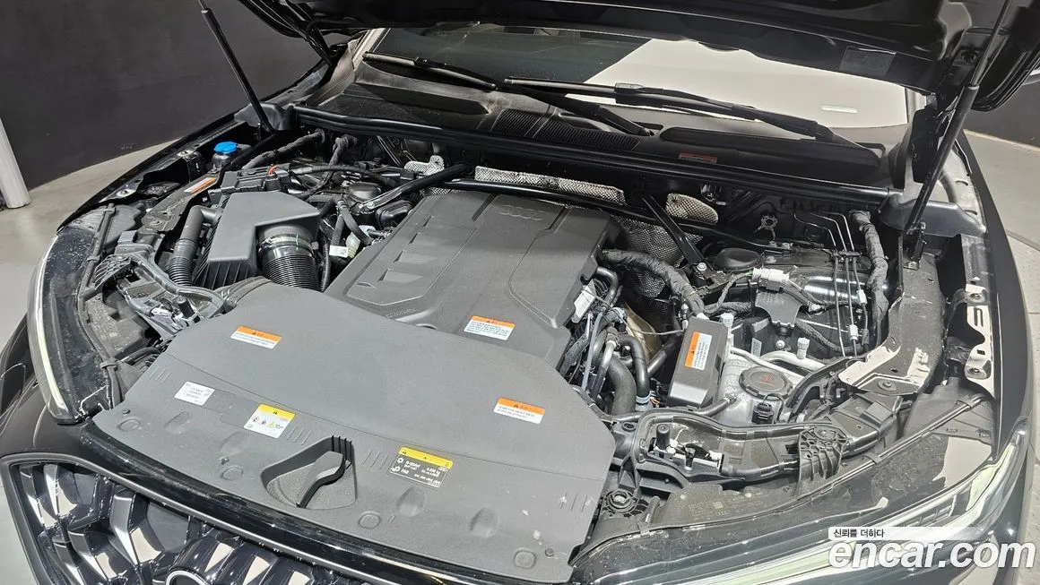 Audi Q5 2025 из KR, фото 7