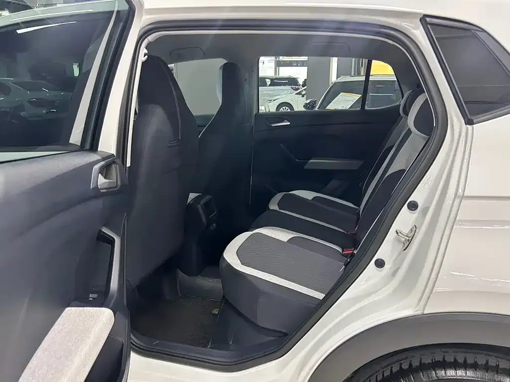 Volkswagen Tharu 2024 из CN, фото 2