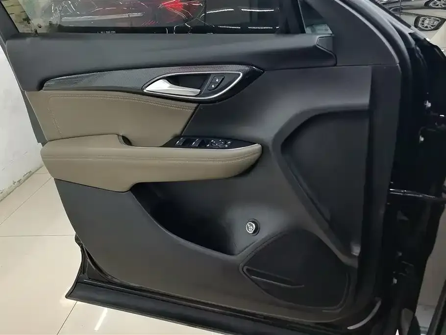 Buick Envision Plus — фото 2
