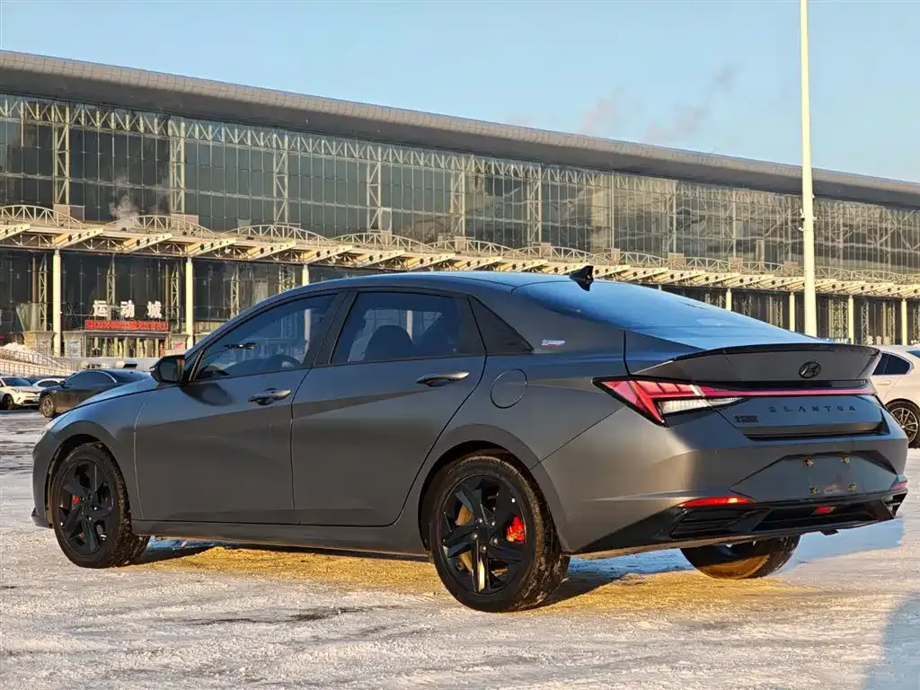 Hyundai Elantra 2022 из CN, фото 2