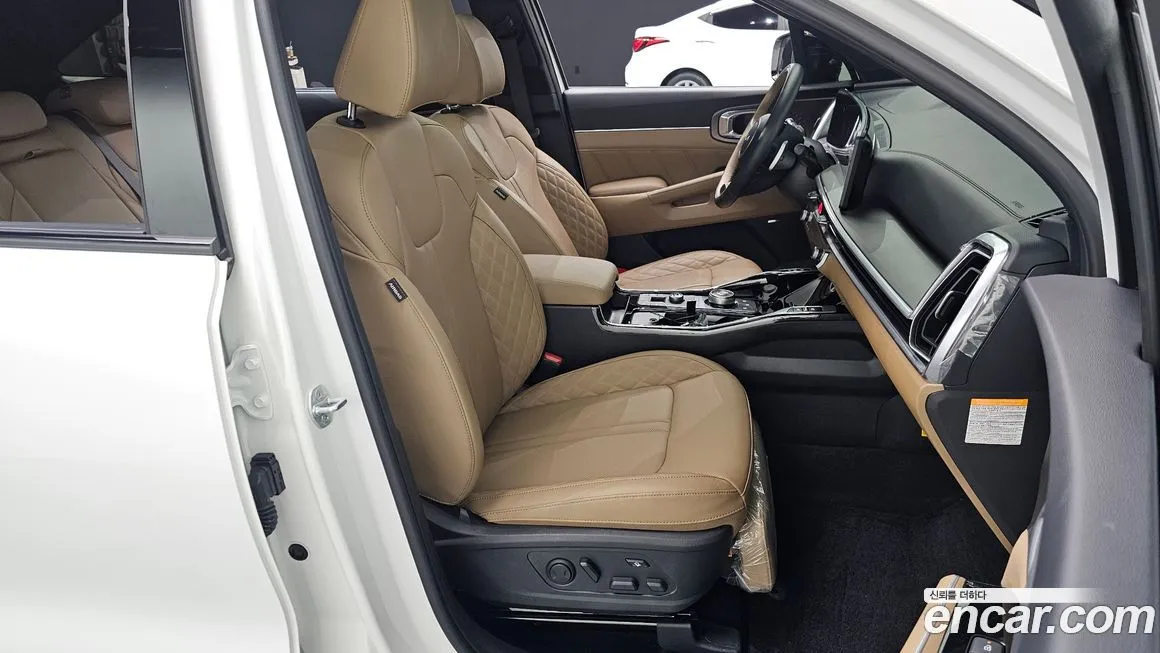 Kia Sorento — фото 8