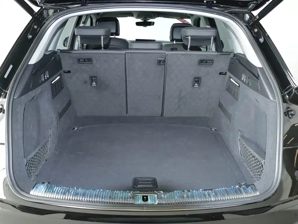 Audi Q5L 2023 из CN, фото 8