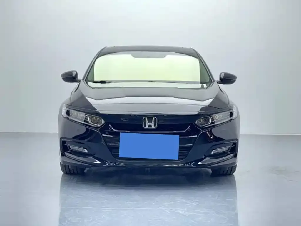 Honda Accord — фото 8