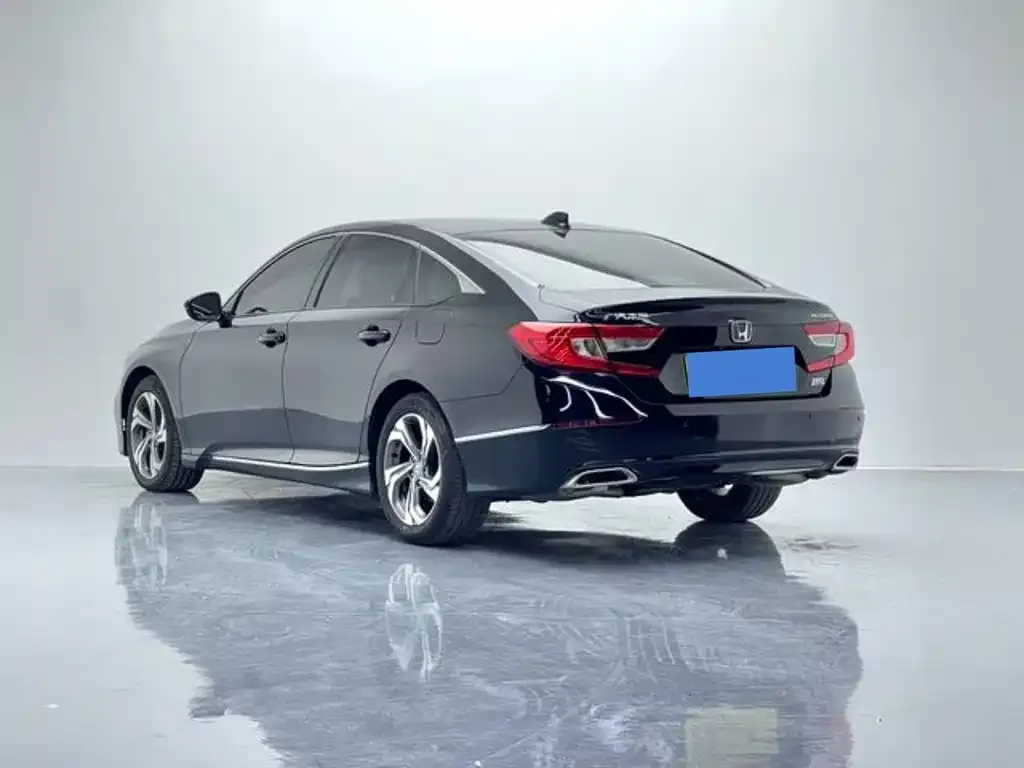 Honda Accord — фото 2