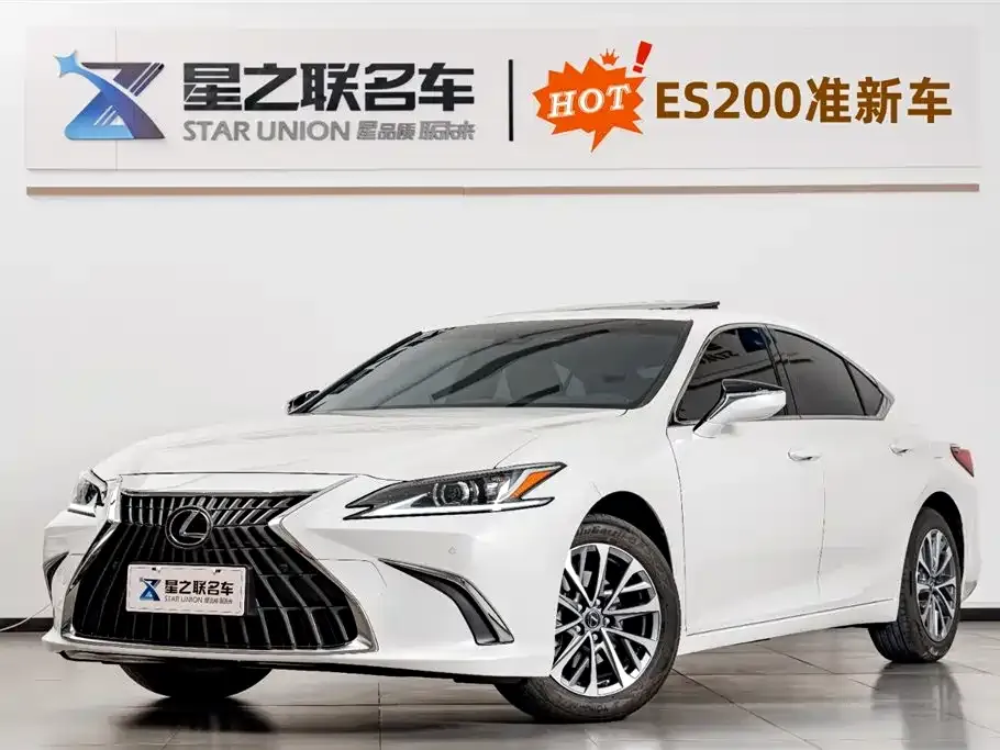 Lexus ES — фото 1