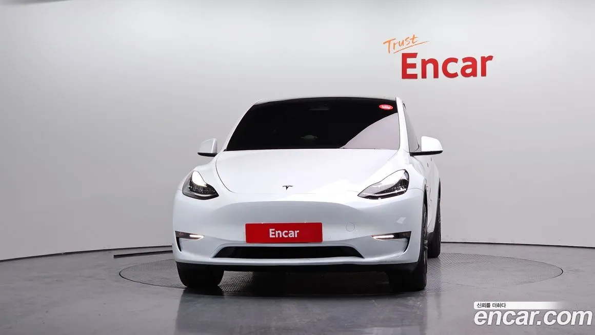 Tesla Model Y — фото 4