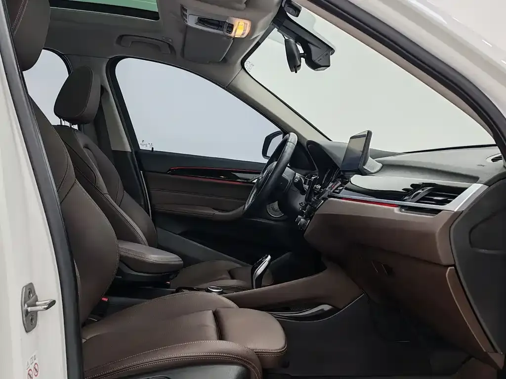 BMW X1 2022 из CN, фото 9