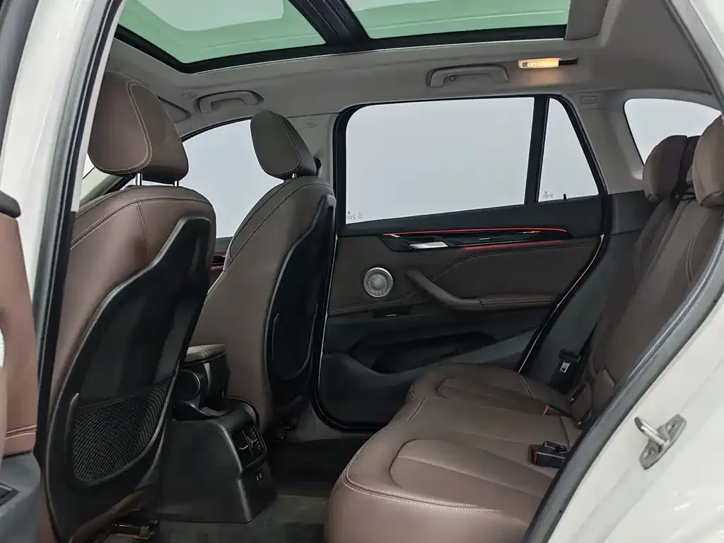 BMW X1 2022 из CN, фото 4