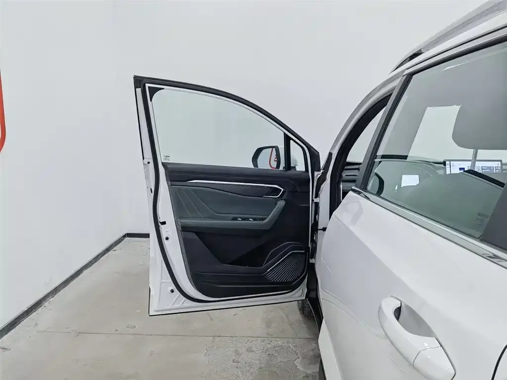 Geely Haoyue L 2023 из CN, фото 2