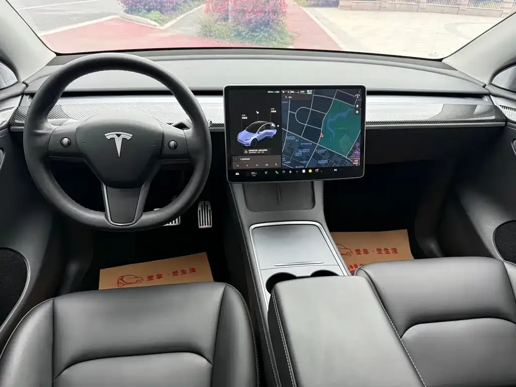 Tesla Model Y — фото 5