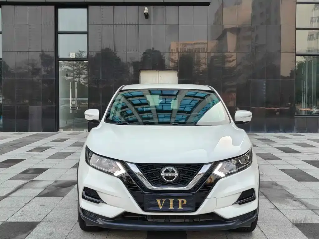 Nissan Qashqai — фото 9