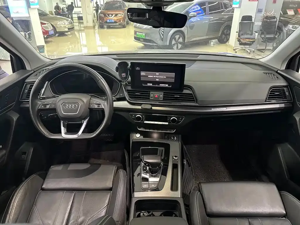 Audi Q5L 2023 из CN, фото 8