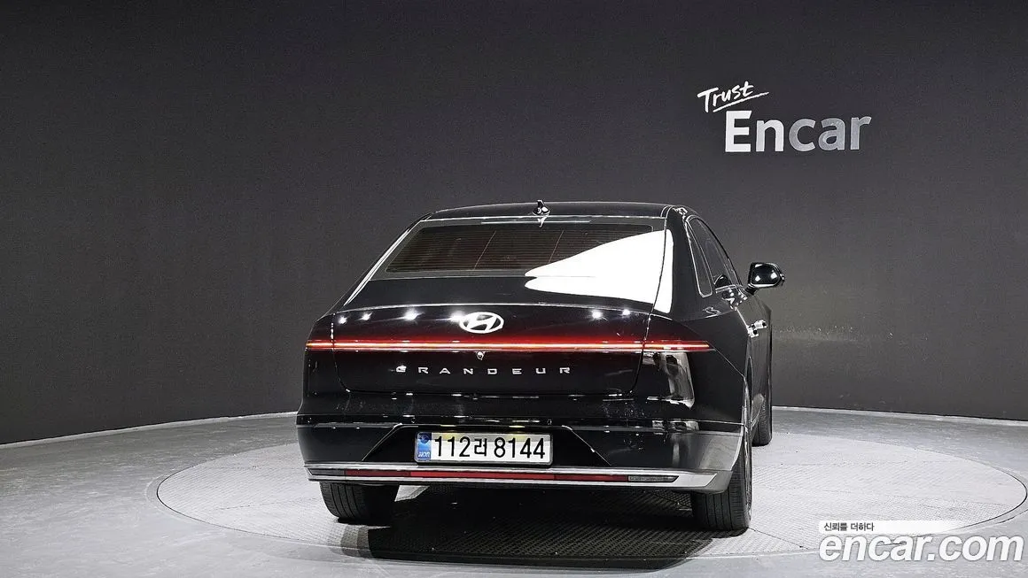 Hyundai Grandeur 2023 из KR, фото 3