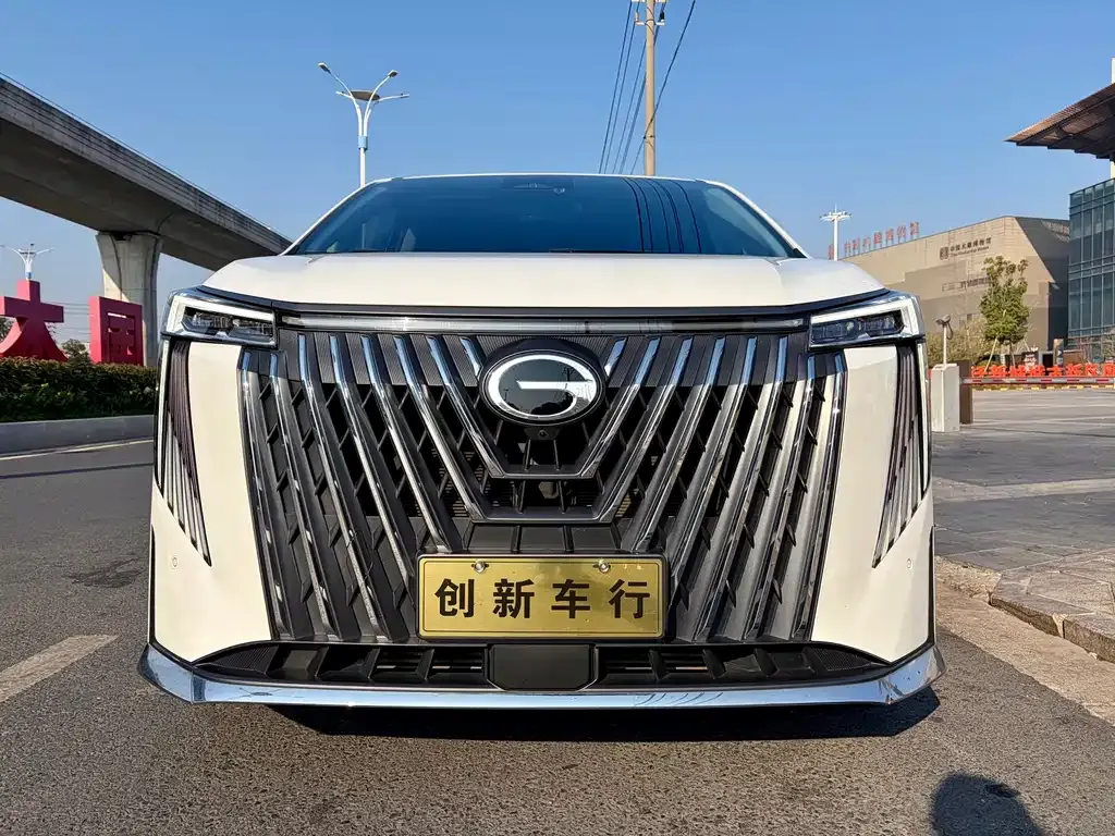 GAC Motor Trumpchi M8 — фото 1