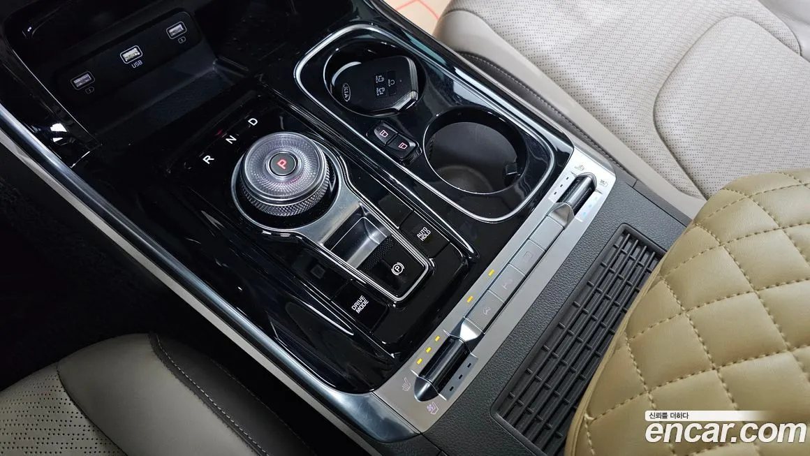 Kia Carnival — фото 3