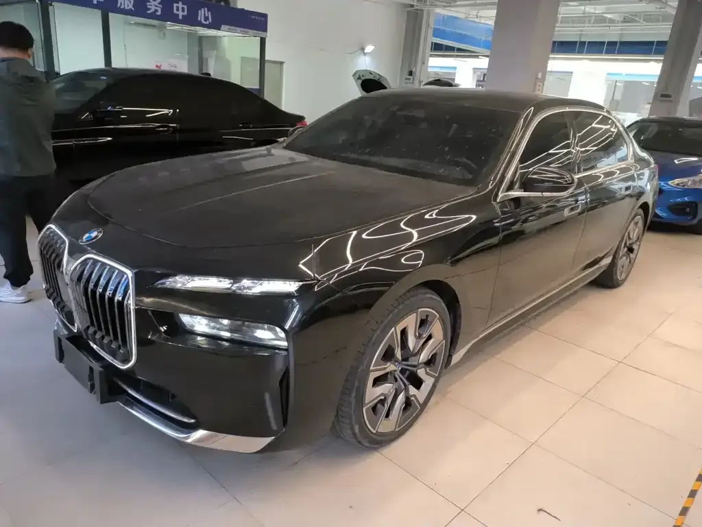 BMW i7 2024 из CN, фото 1