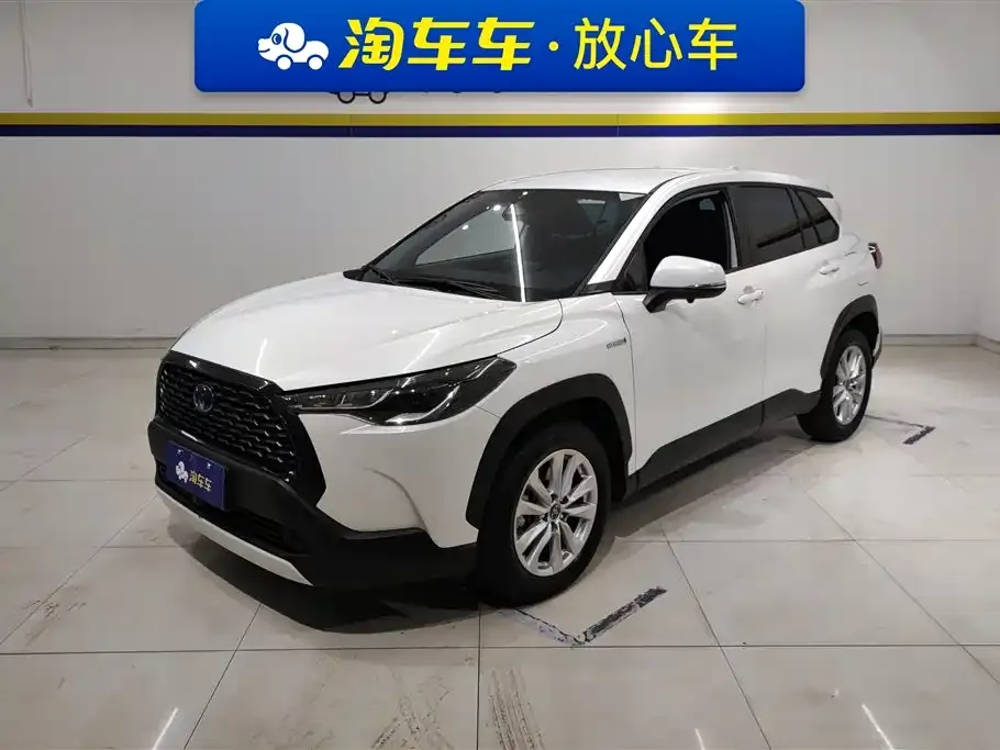 Toyota Corolla Cross — фото 1