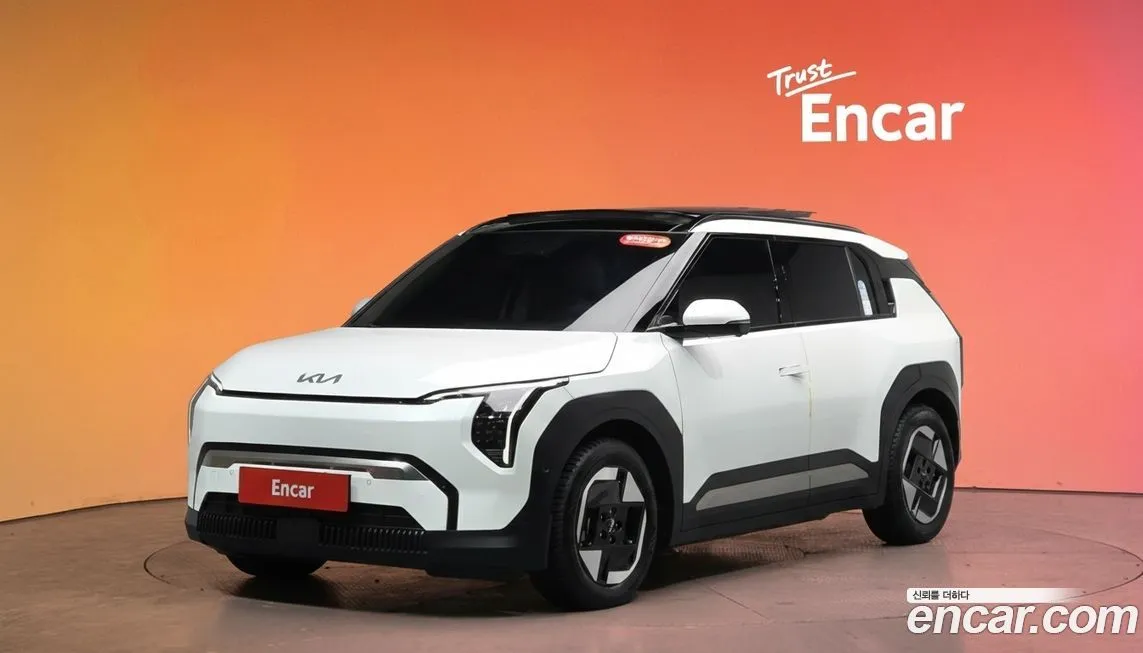 Kia EV3 — фото 1