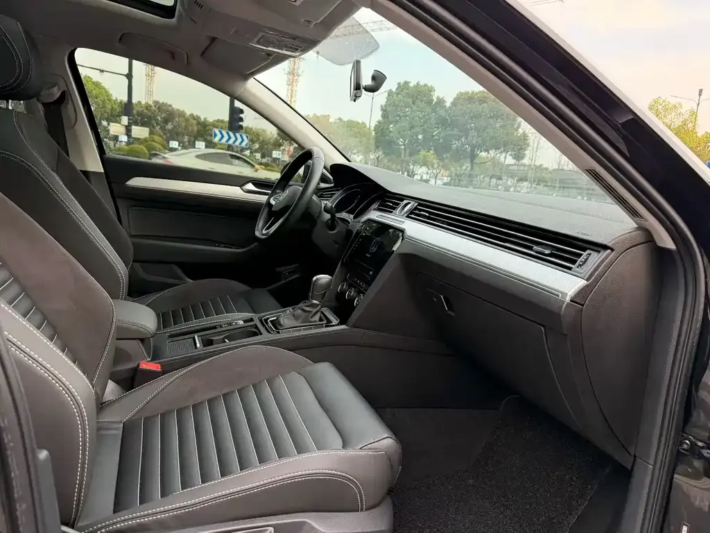 Volkswagen Magotan 2022 из CN, фото 2