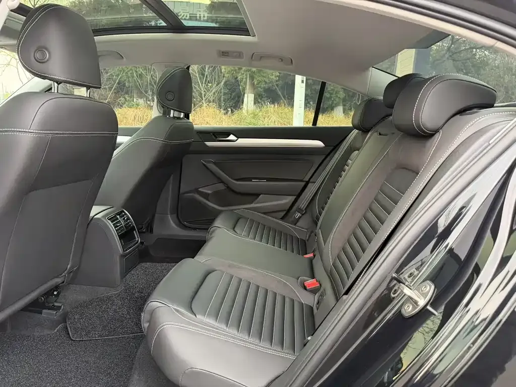Volkswagen Magotan 2022 из CN, фото 4