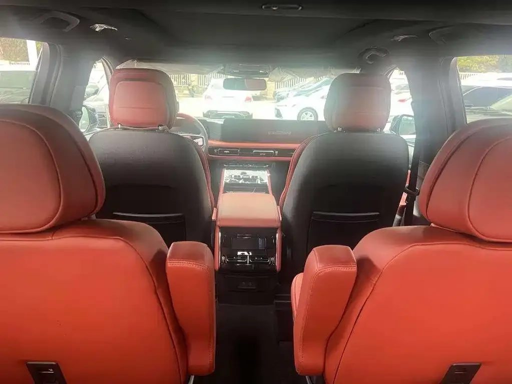 Lincoln Aviator 2025 из CN, фото 2