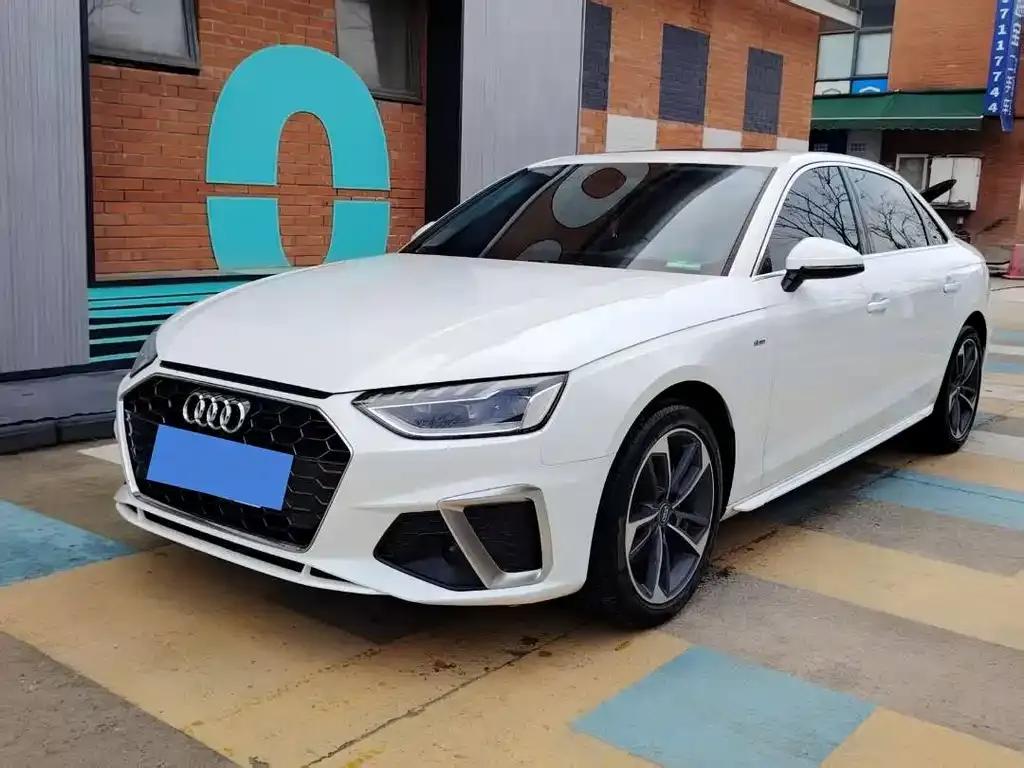 Audi A4L 2021 из CN, фото 1