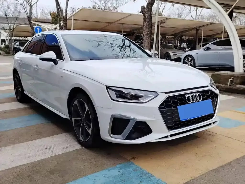 Audi A4L 2021 из CN, фото 7