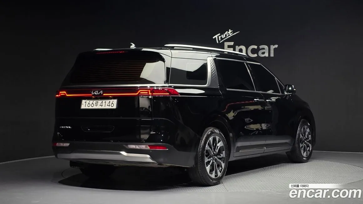 Kia Carnival — фото 2