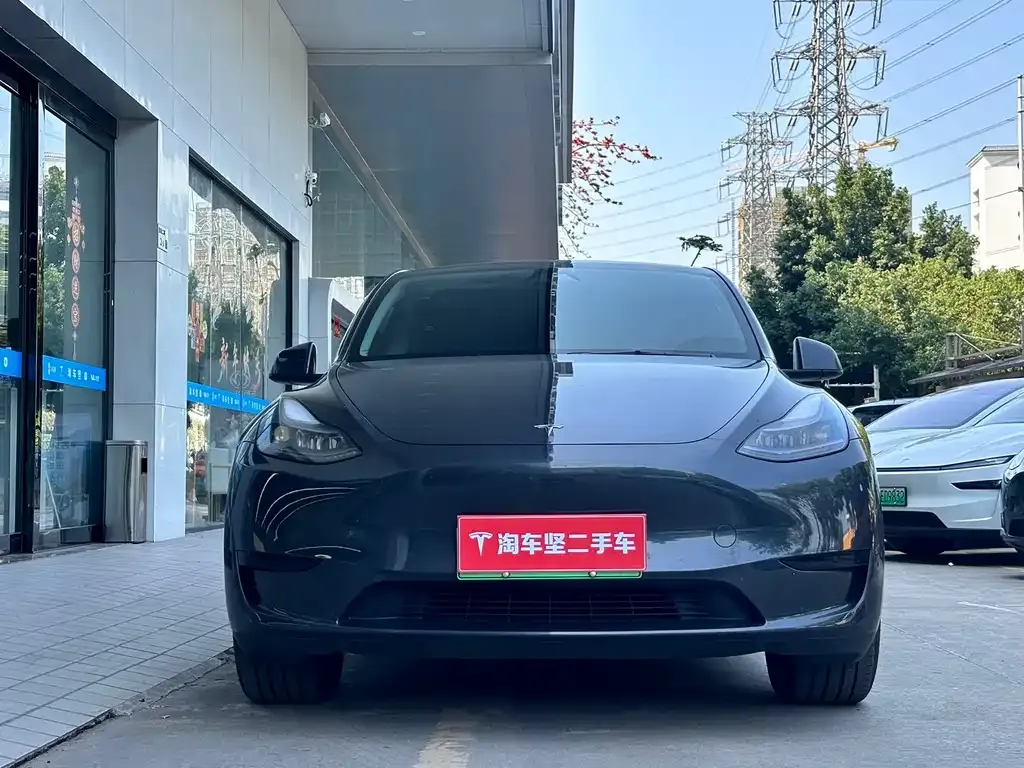 Tesla Model Y 2024 из CN, фото 5