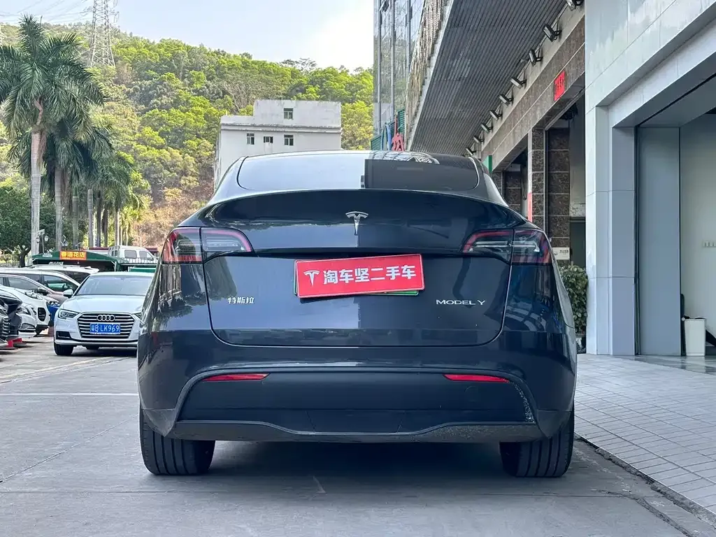 Tesla Model Y 2024 из CN, фото 10