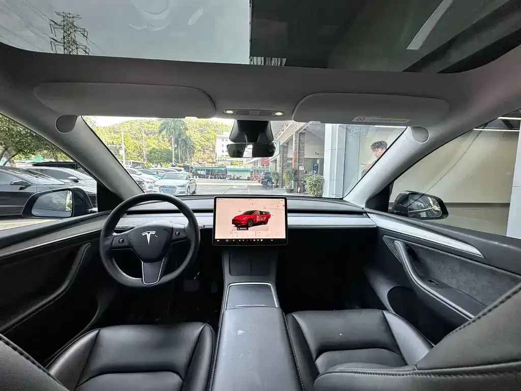 Tesla Model Y 2024 из CN, фото 2