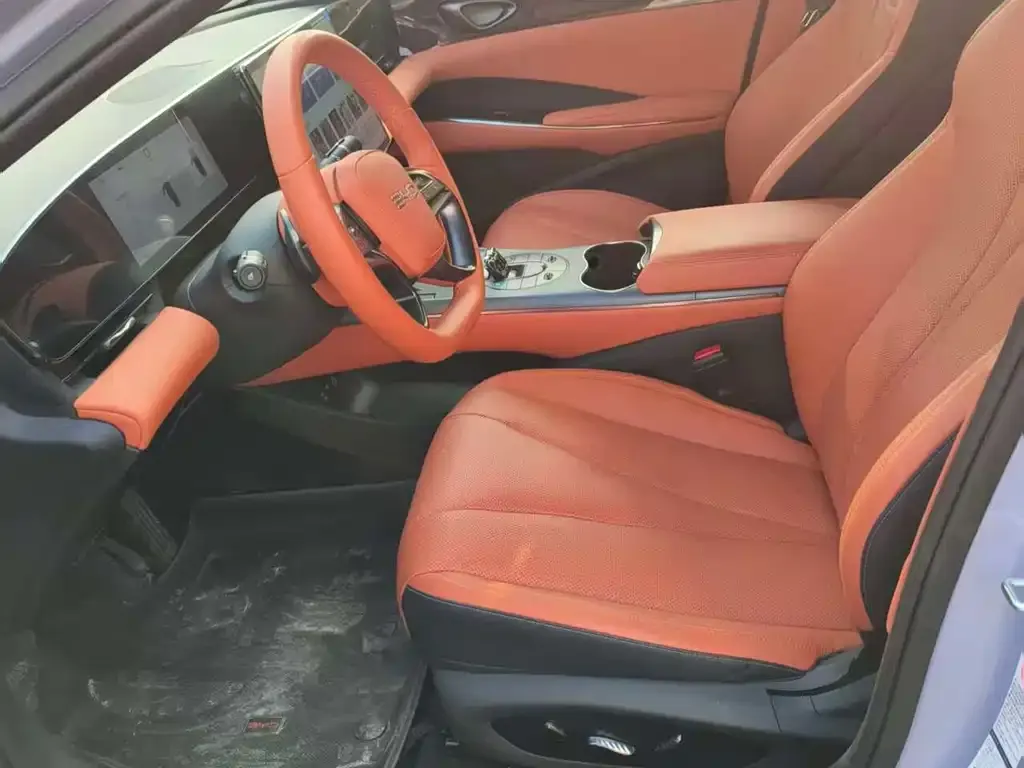 BYD Seal — фото 3