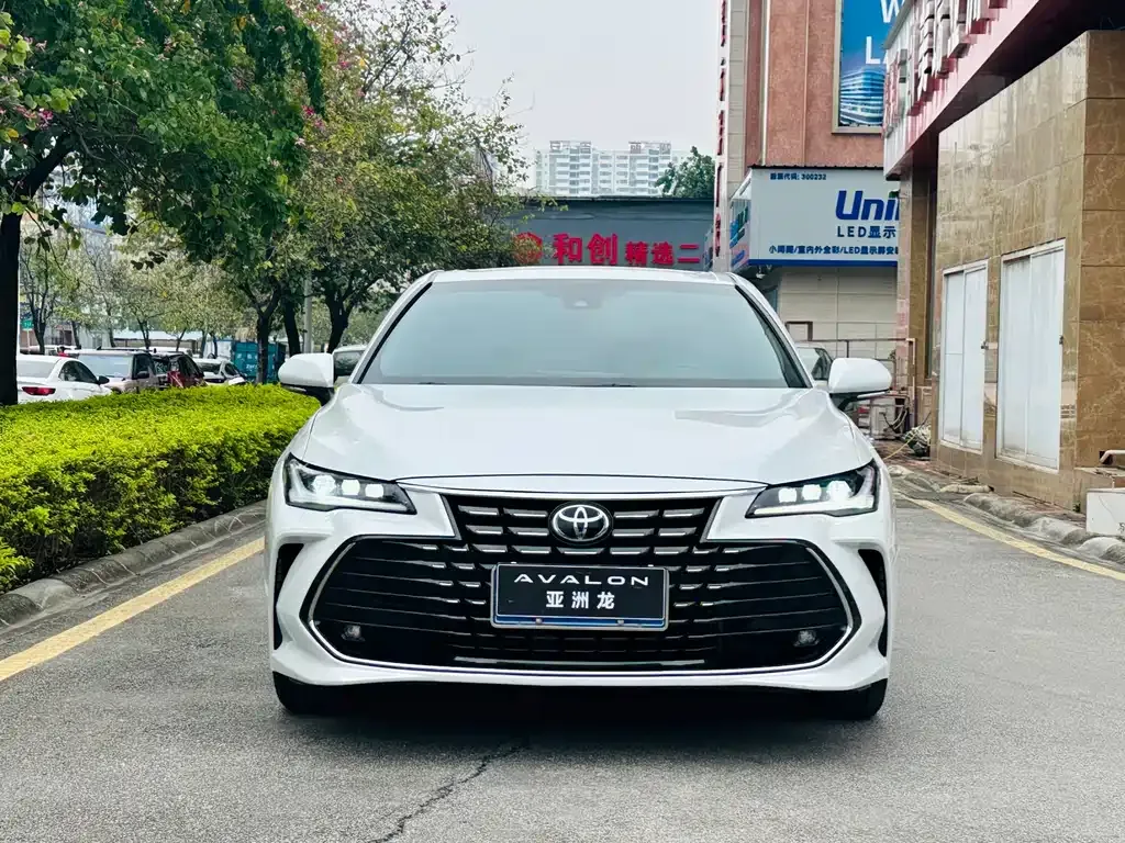 Toyota Avalon 2023 из CN, фото 7