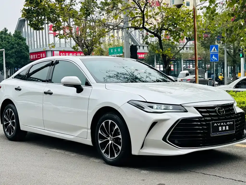 Toyota Avalon 2023 из CN, фото 9