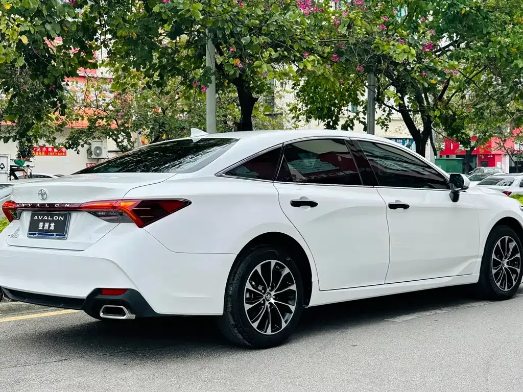 Toyota Avalon 2023 из CN, фото 10