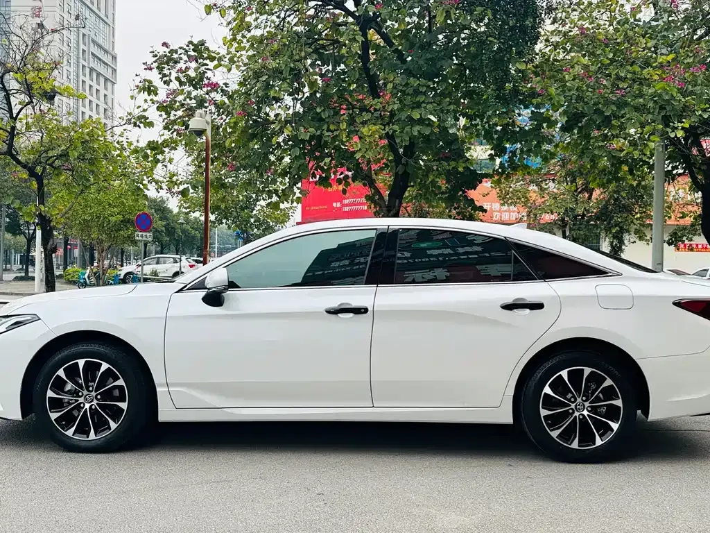 Toyota Avalon 2023 из CN, фото 8