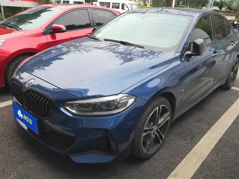 BMW 1 Series 2021 из CN, фото 1